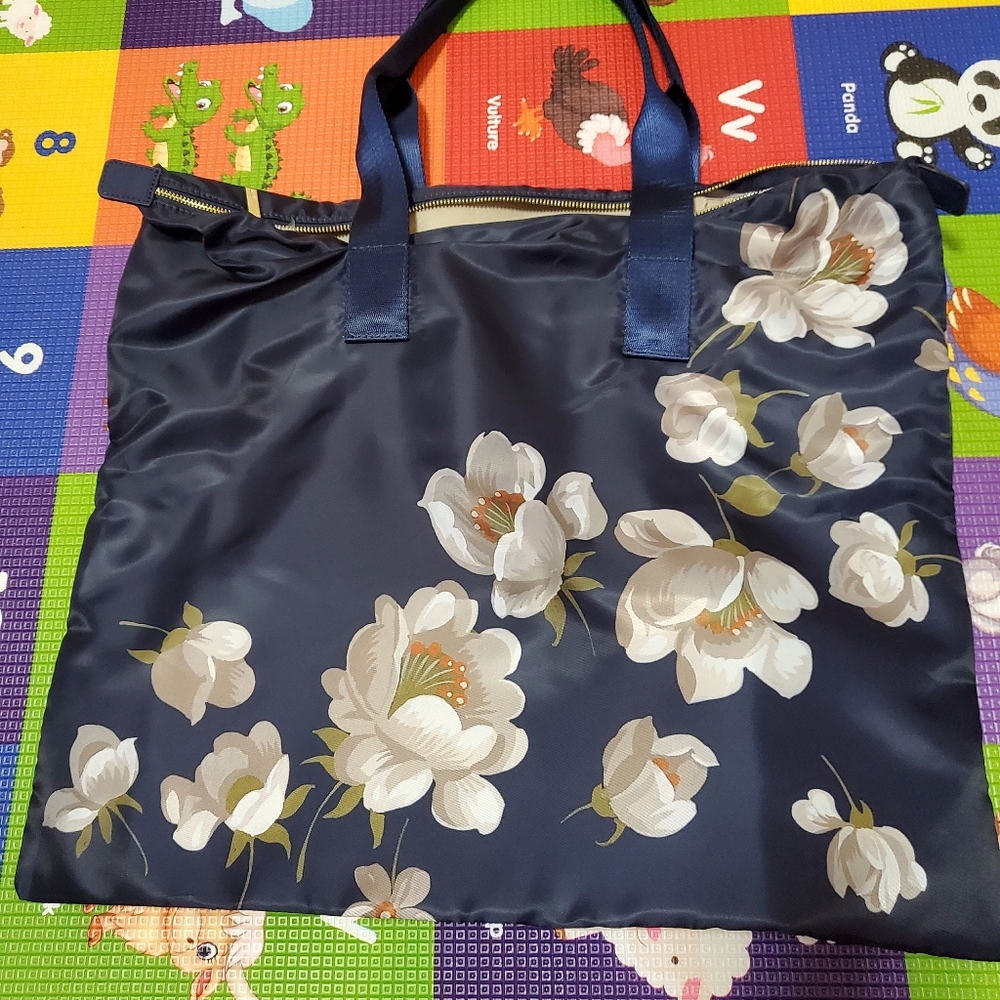 Ted baker shopper with zipper